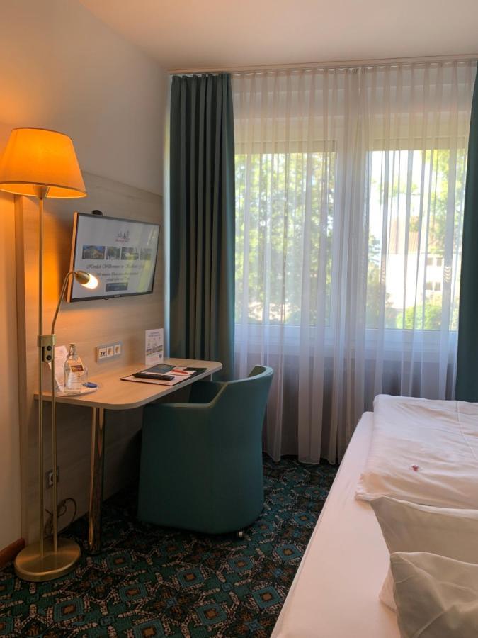 Stadthotel Geis Bad Neustadt an der Saale Buitenkant foto