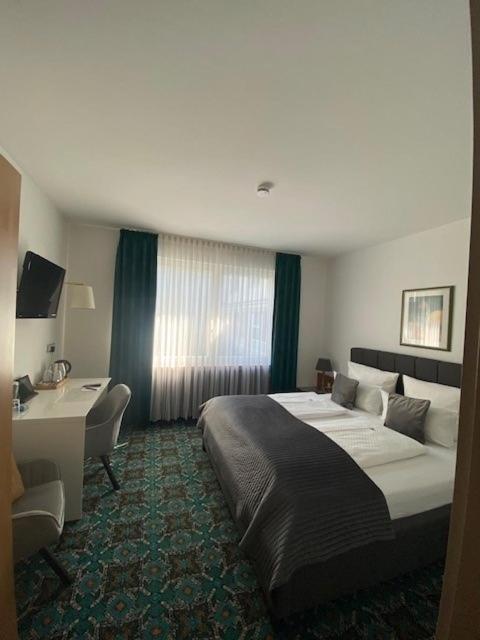Stadthotel Geis Bad Neustadt an der Saale Buitenkant foto