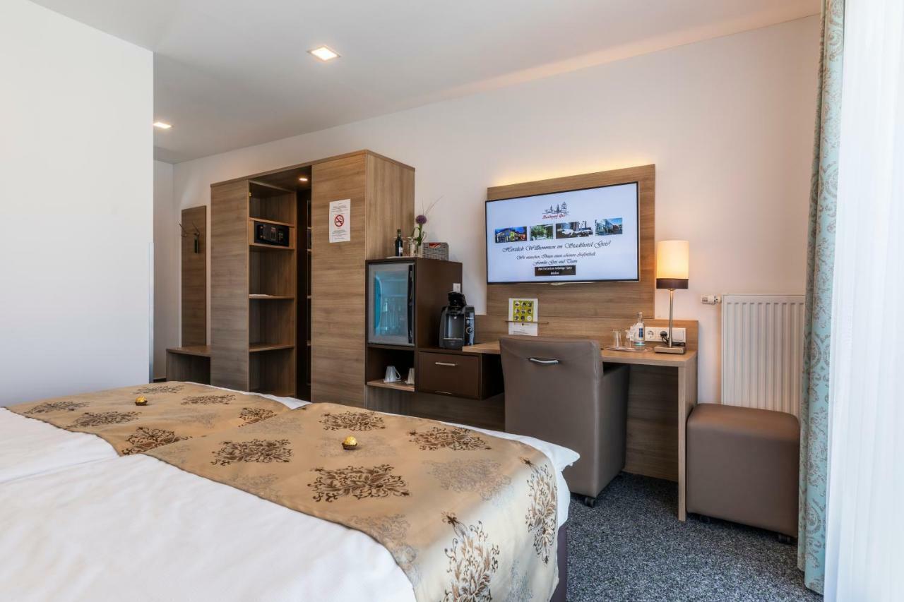Stadthotel Geis Bad Neustadt an der Saale Buitenkant foto