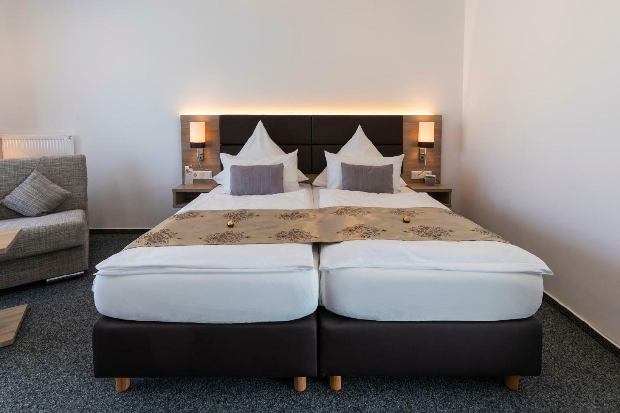 Stadthotel Geis Bad Neustadt an der Saale Buitenkant foto